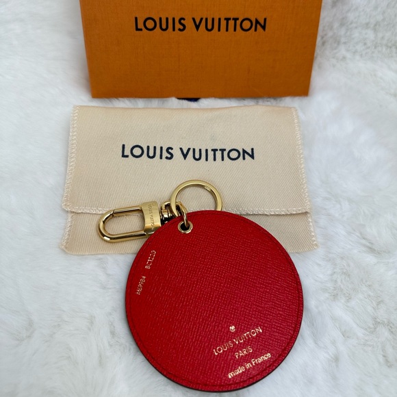 Limited Edition Louis Vuitton Illustre Vivienne Funfair Bag Charm & Key Holder - Picture 3 of 8